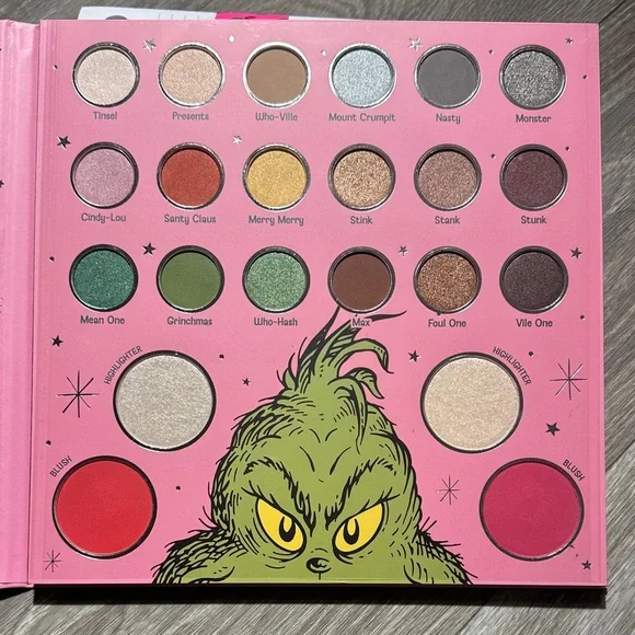The Grinch 5 item Eyeshadow Palette Blush Highlighter Lip Oils Set Brush Set - Picture 3 of 14